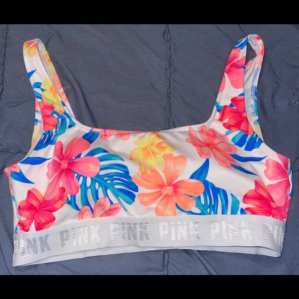 Victoria secret pink sports bra/bikini top Bundle